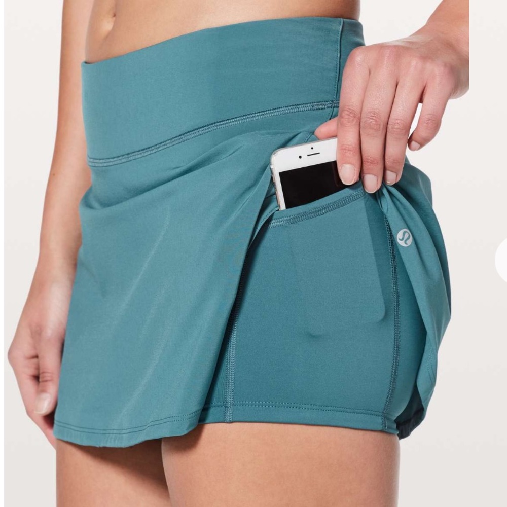 Lululemon play off the pleats skirt Persian blue 10 balletcore tennis skort BNWT